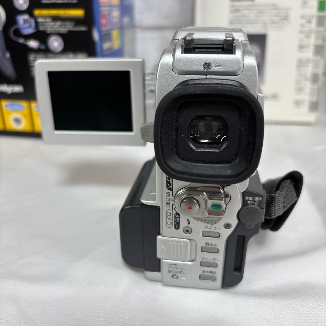 SONY DCR-PC110 デジタルハンディカム ビデオカメラ