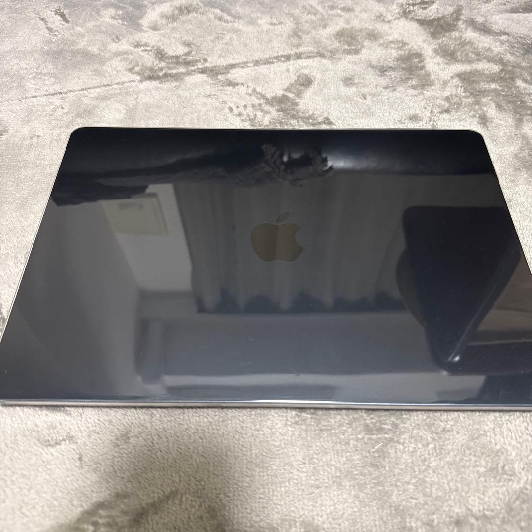 美品Apple Macbook Air 15インチM3 モニター2台同時接続