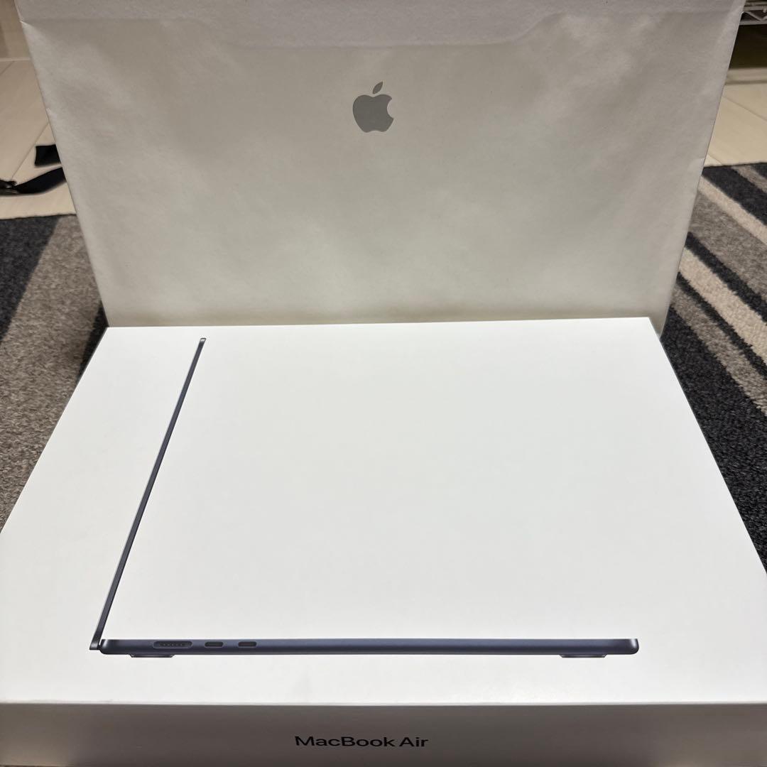 美品Apple Macbook Air 15インチM3 モニター2台同時接続