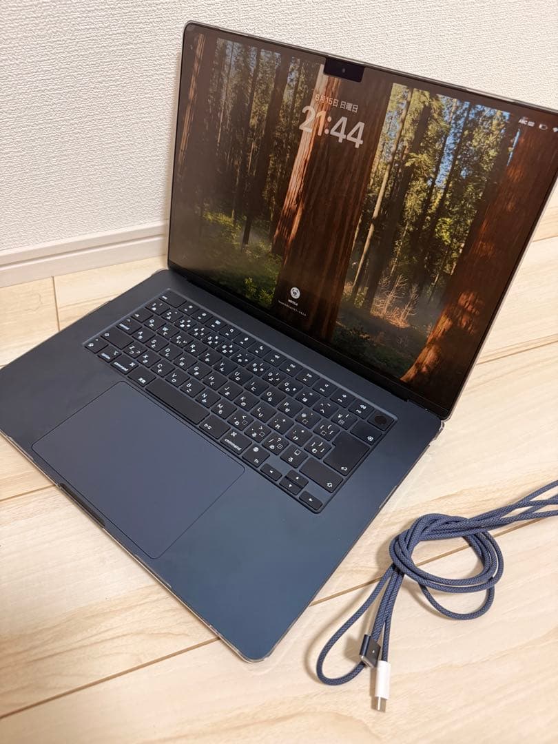 美品Apple Macbook Air 15インチM3 モニター2台同時接続