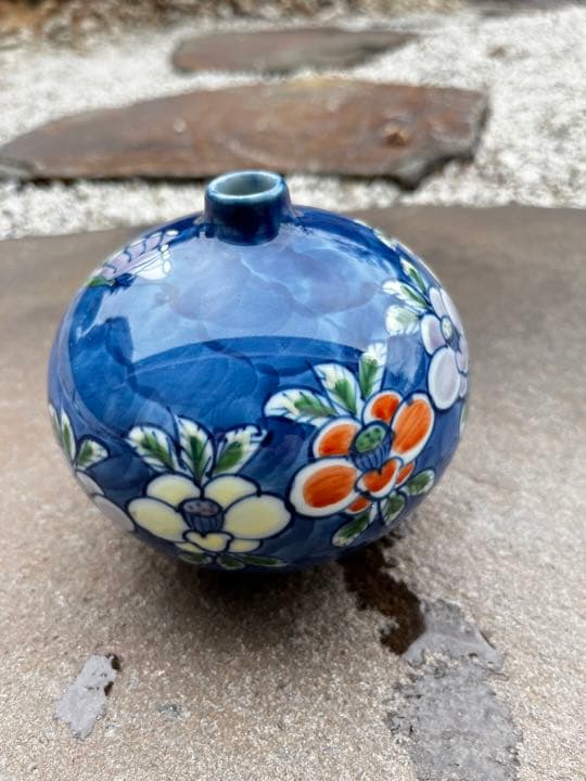 源右衛門　染錦椿絵　花瓶　一輪挿し　有田焼