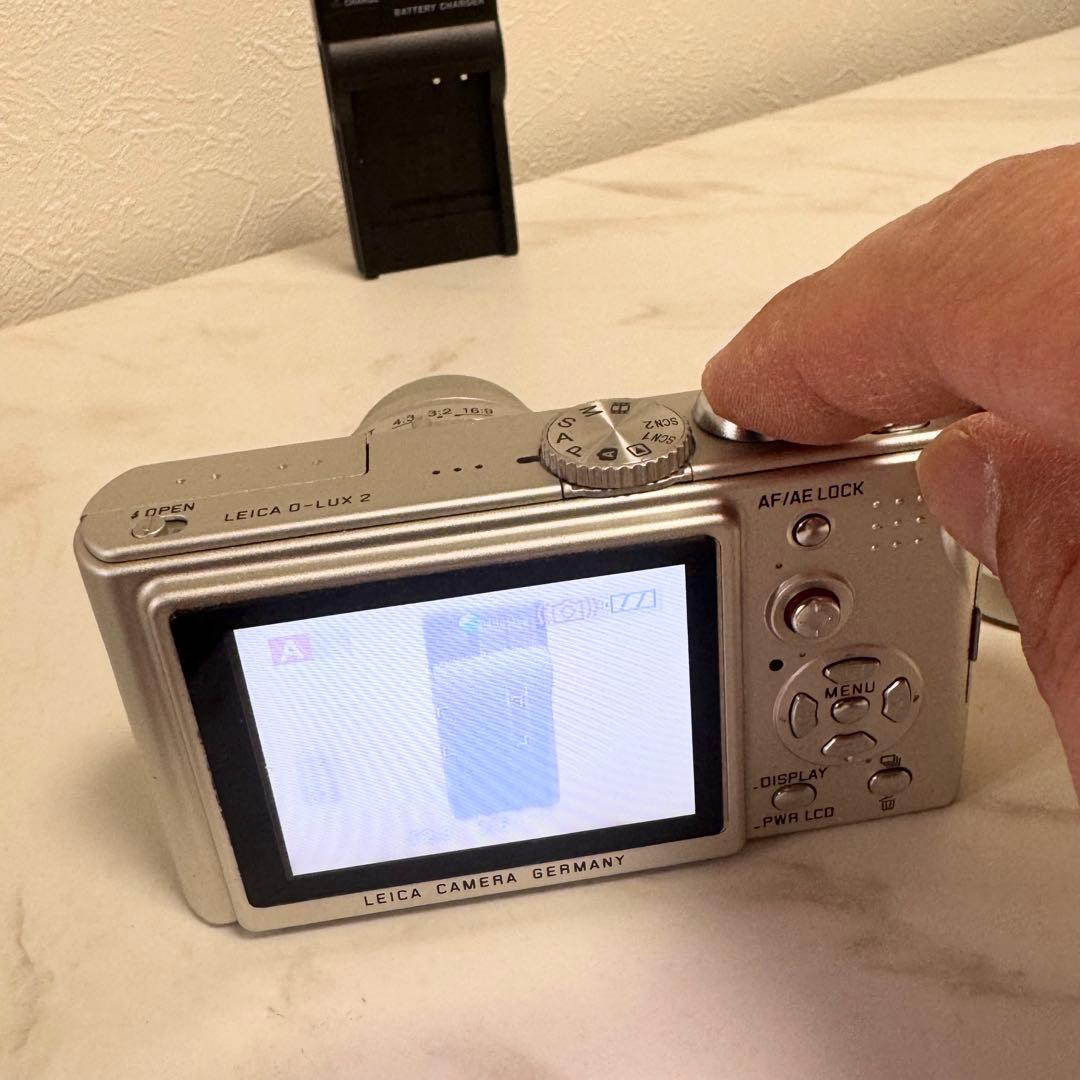 【ジャンク品】ライカ　LEICA コンパクトデジタルカメラ D-LUX2