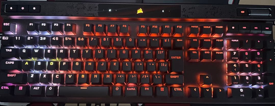 Corsair K70 MAX ゲーミングキーボード ラピットトリガー