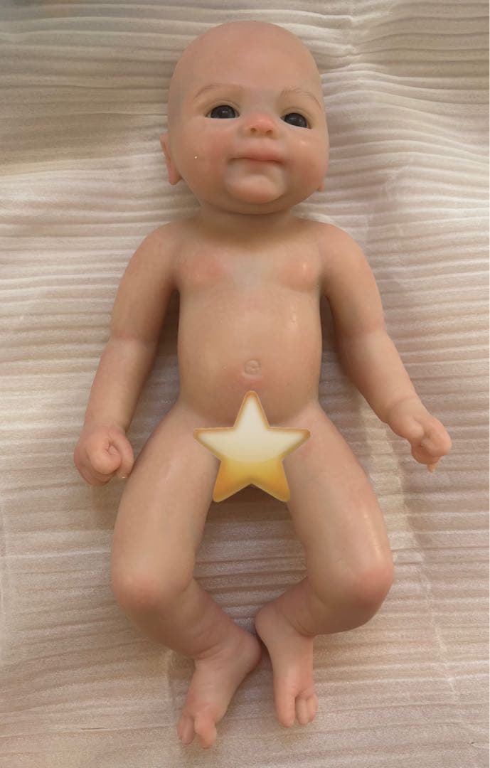 セール中‼︎ リボーンドール　フルシリコンベビー　女の子　おまけつき⭐︎
