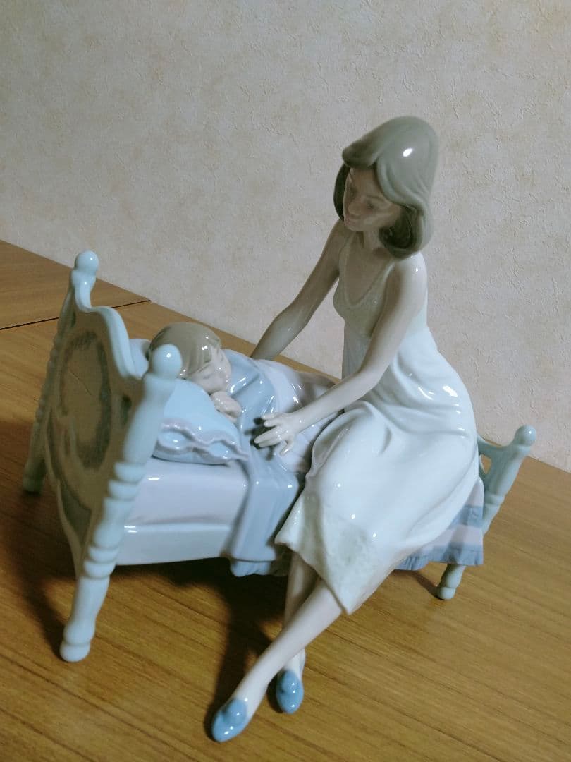 美品 貴重 リヤドロ 「スリープ タイト」