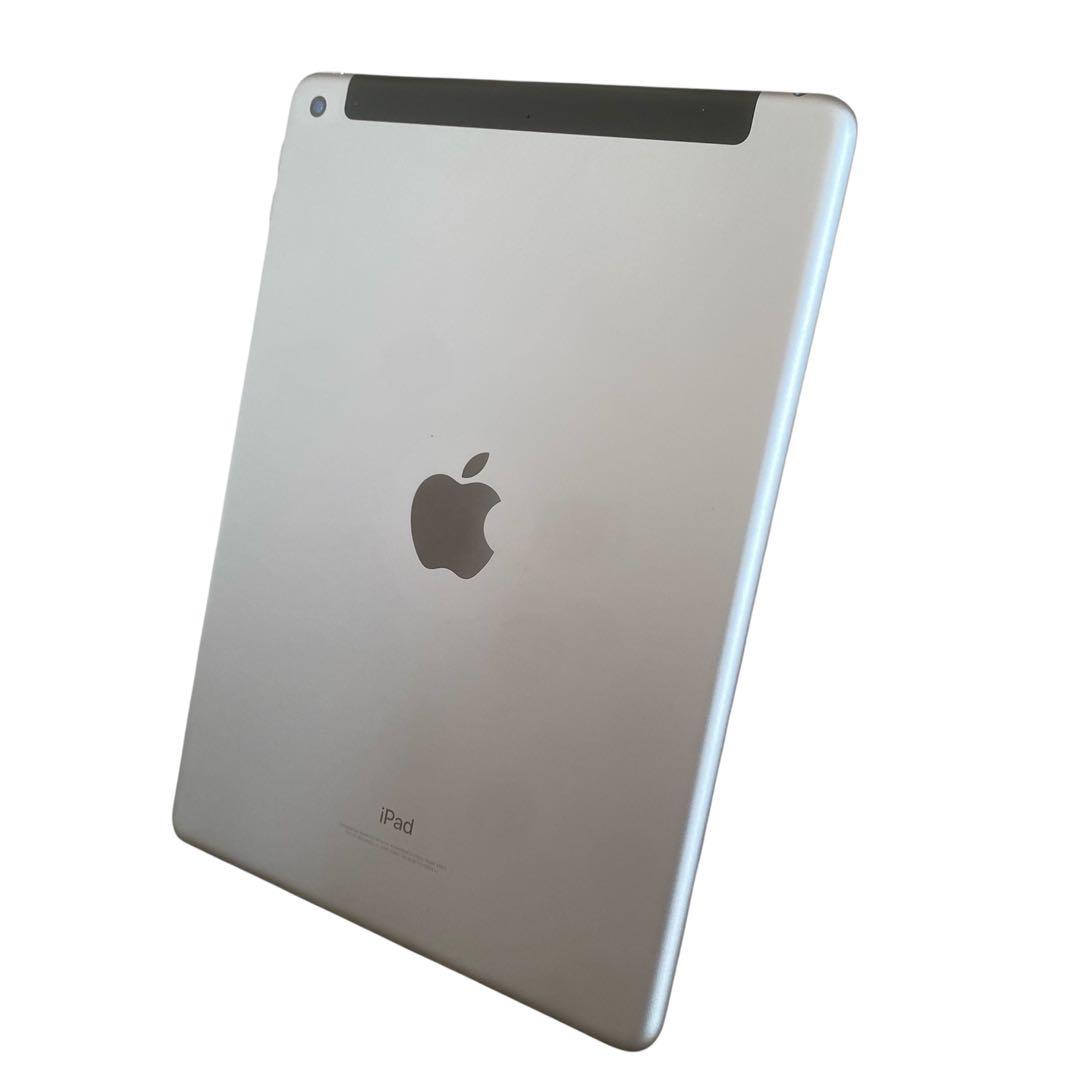 Apple iPad 第5世代 silver 32GB 本体