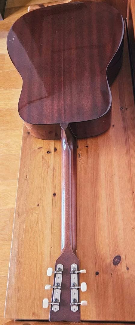 ヤマハ　アコースティックギター　FG140　赤ラベル　ヴィンテージ