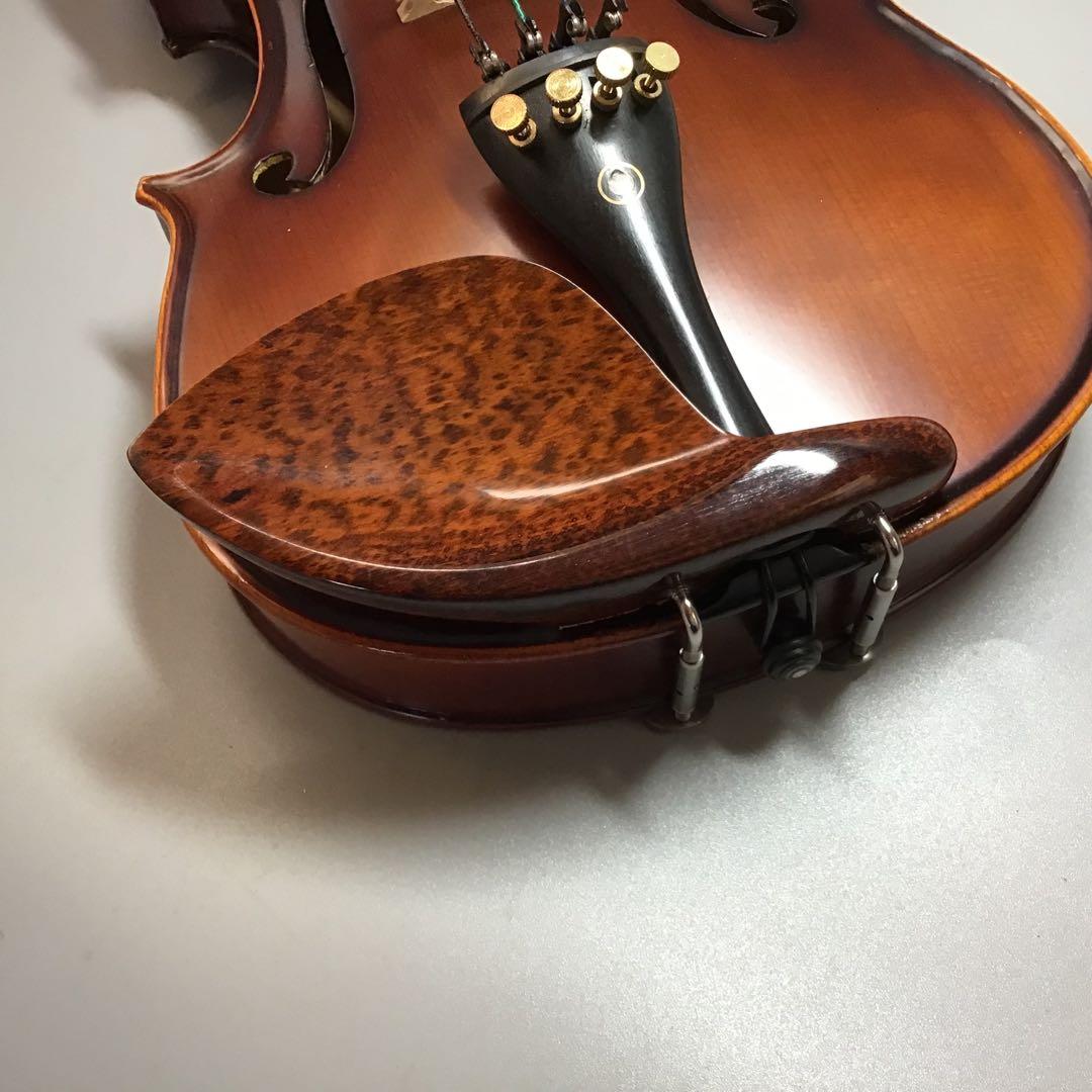 #スネークウッド　フイッテング顎当て　ガルネリタイプ　希少　貴重品