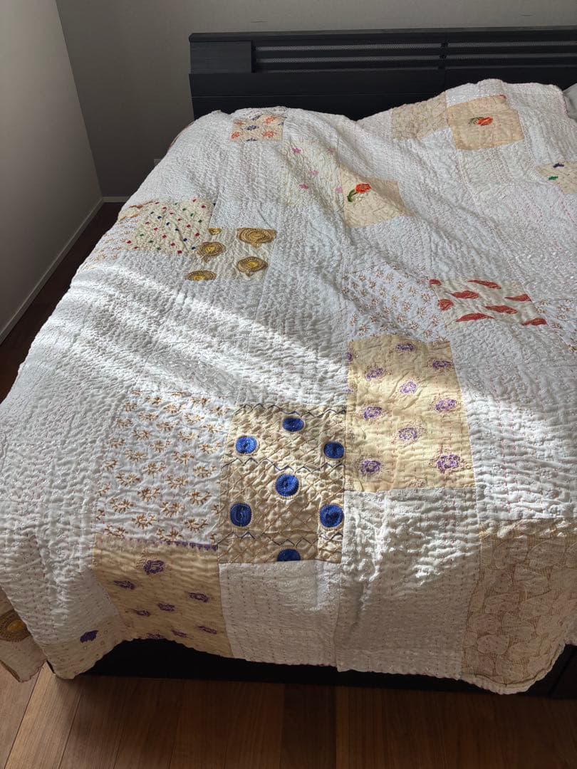 ラリーキルト　インド刺繍　カンタキルト　ヴィンテージ　マルチカバー　白　ホワイト