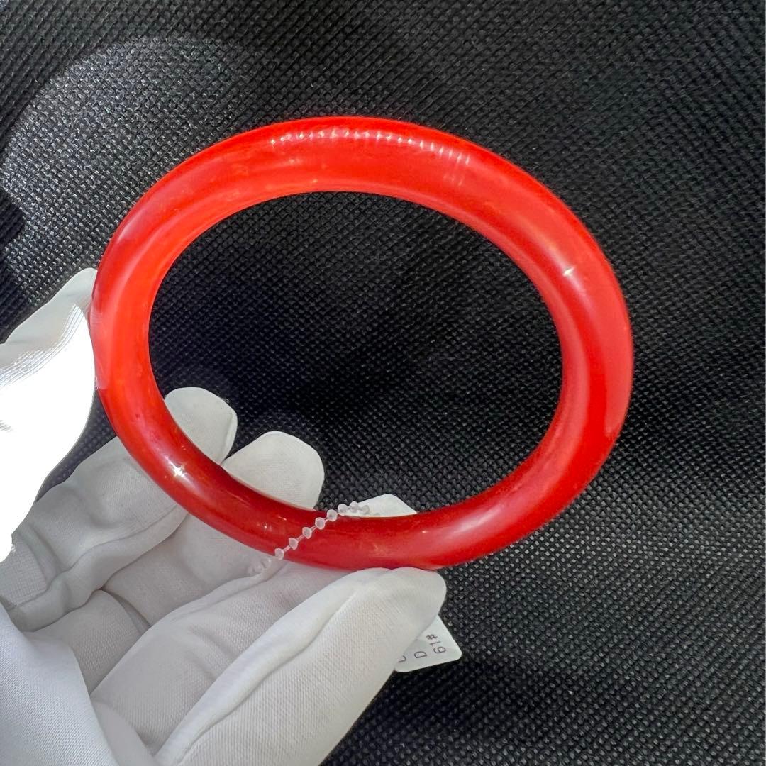 新品　天然レッドコーラル珊瑚のバンクル★AB856