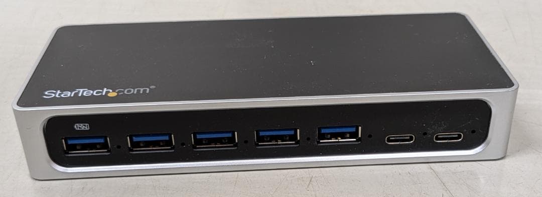 【送料無料】StarTech.com 7ポートUSBハブ HB30C5A2CSC