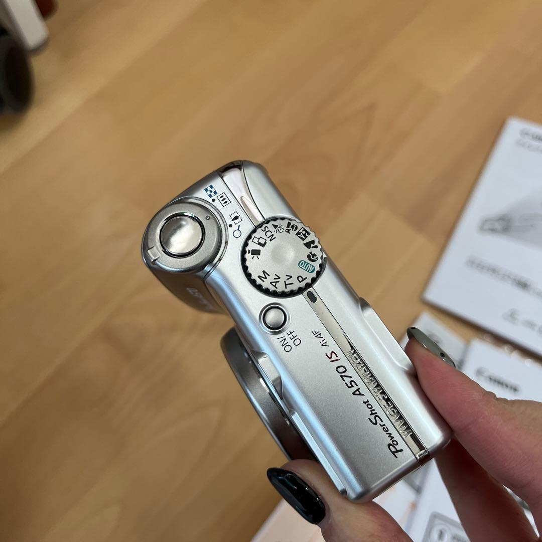 【美品】Canon PowerShot A570IS キャノン デジカメ カメラ
