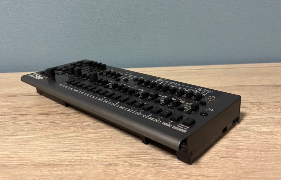 Roland Boutique JD-08 取説、元箱付き　音出し動作確認済み