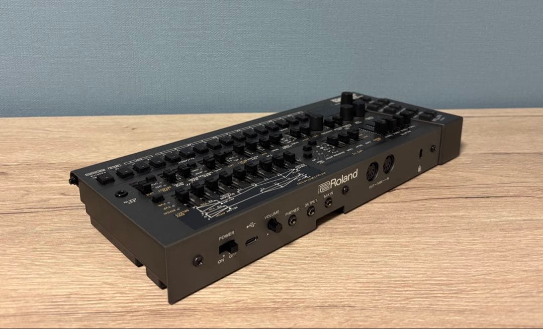 Roland Boutique JD-08 取説、元箱付き　音出し動作確認済み