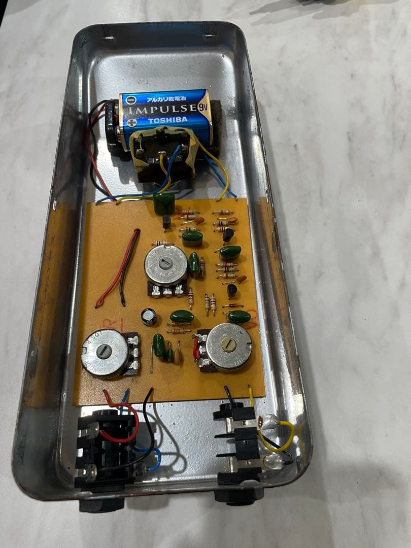 TONG-BENDER FUZZエフェクター