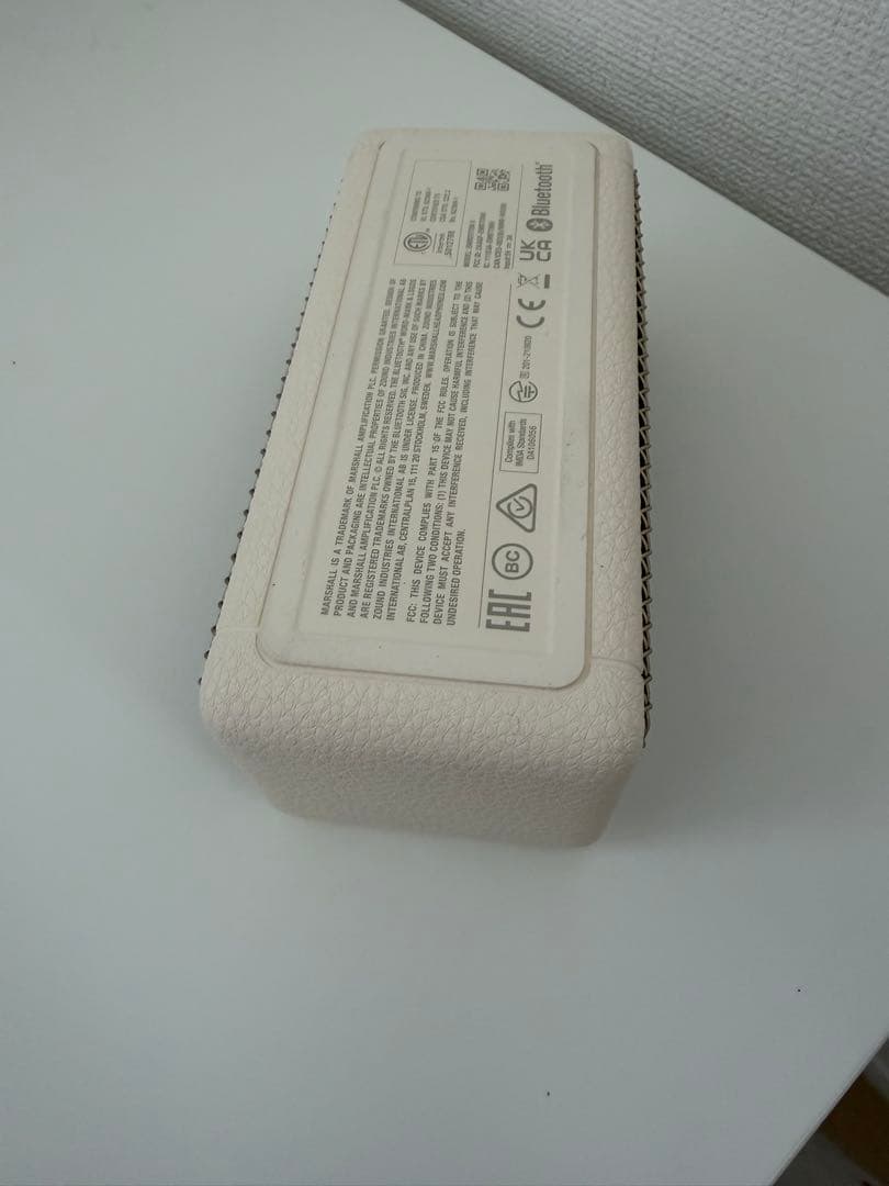 Marshall Emberton II クリーム