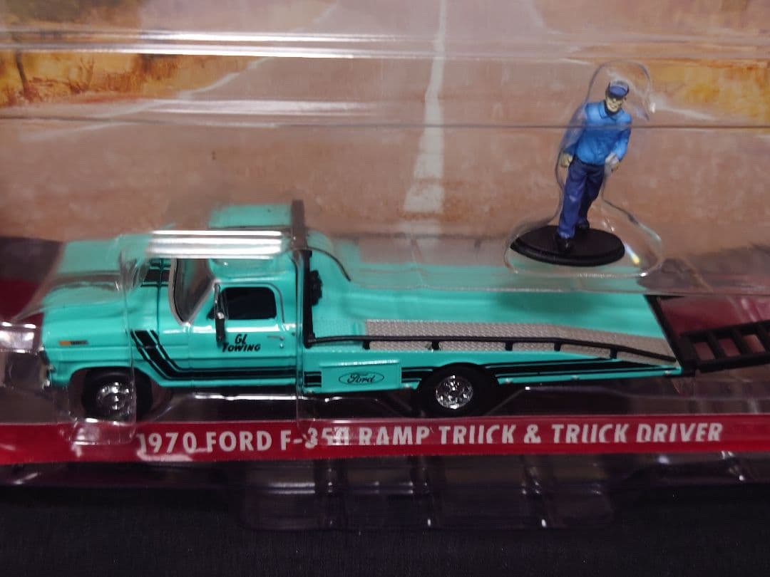 グリーンライト1/64Scaleミニカーシボレーフォードランプトラック3台セット