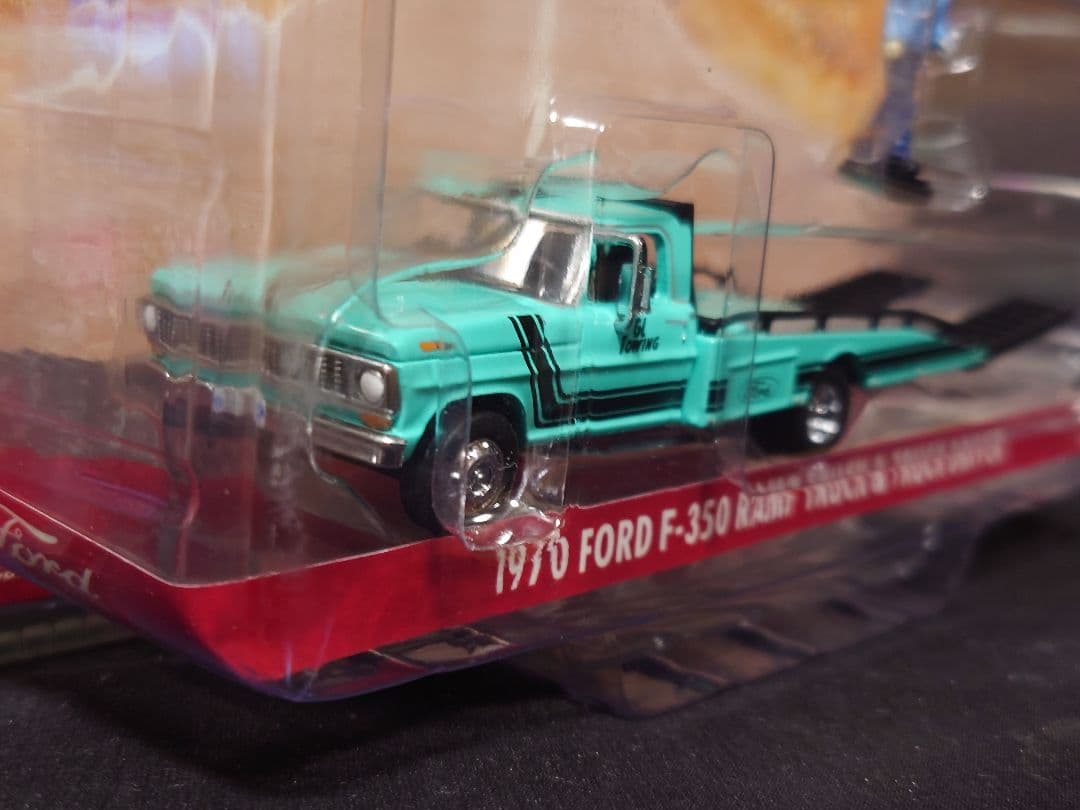 グリーンライト1/64Scaleミニカーシボレーフォードランプトラック3台セット