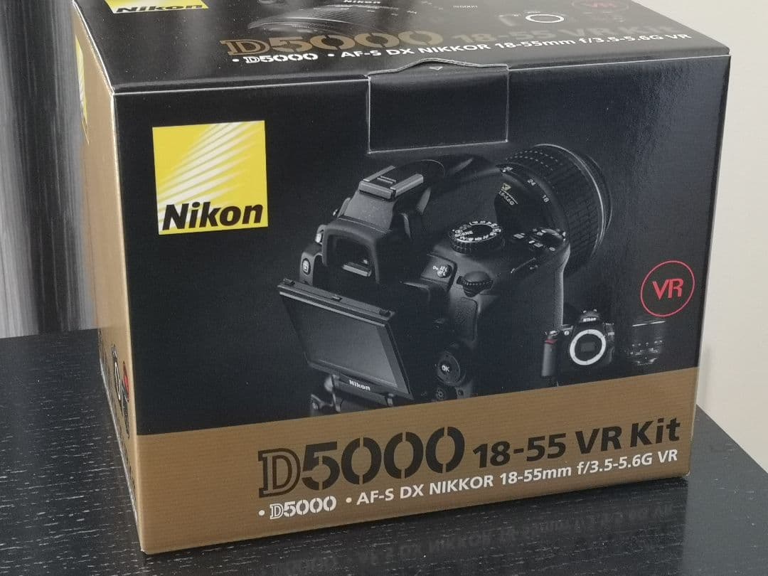 デジタルカメラ Nikon D5000 AF-s nikkor 18-55mm f3.5-5.6