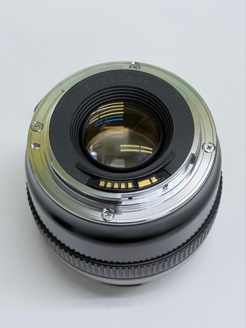 Canon EF 28mm f/1.8 レンズ