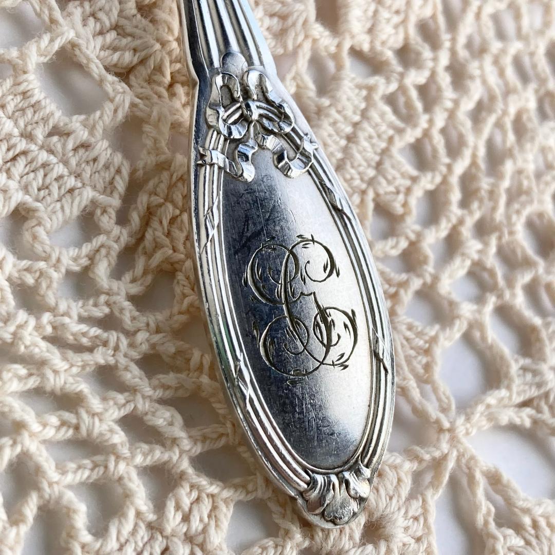 【専用です】フランスアンティーク✨️可愛いリボンモチーフ✨️ティースプーン　２本