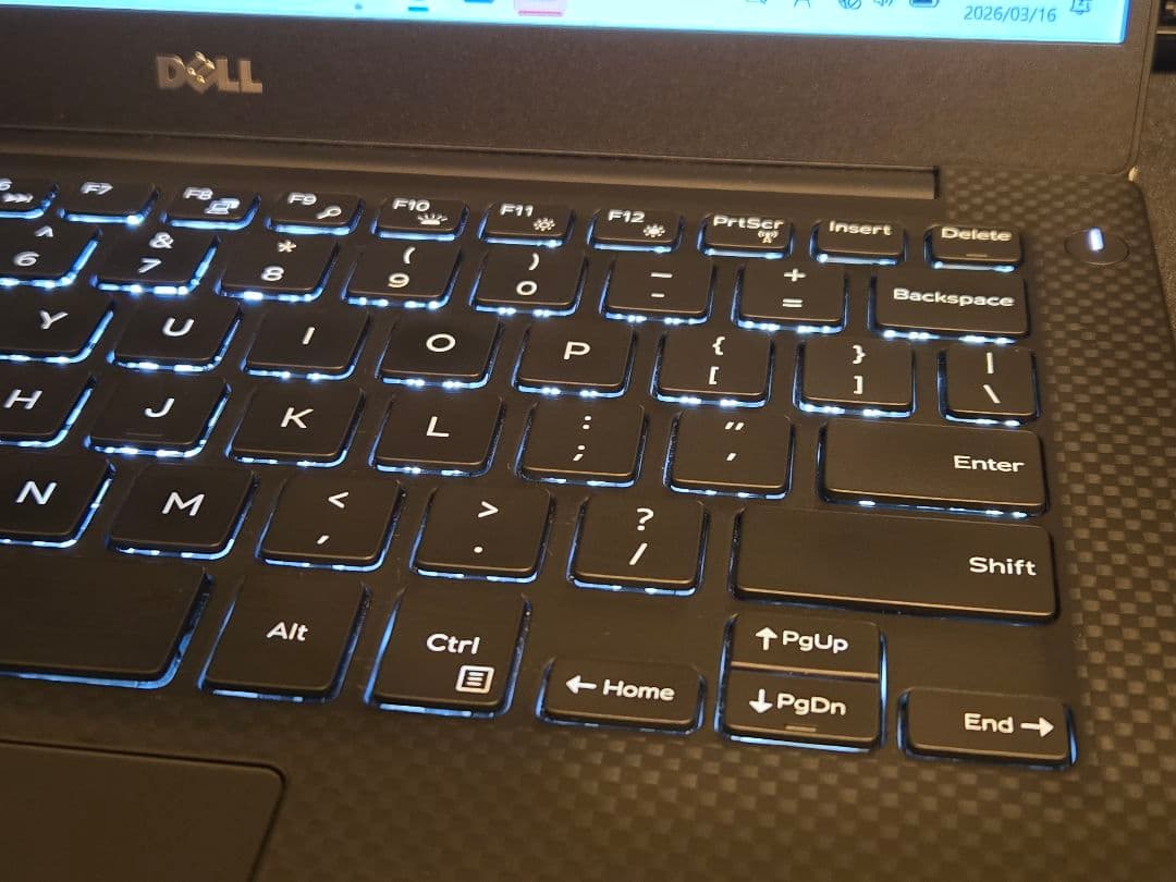 【美品】DELL XPS 13 (9343)