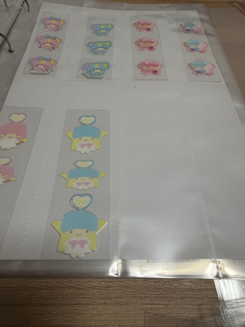 ペンラ　（サンリオ　アンパンマン　たまごっち）