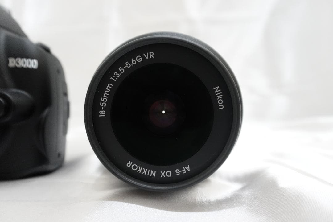 Nikon D3000 18-55VR Kit　動作確認済　ニコン　デジタル一眼