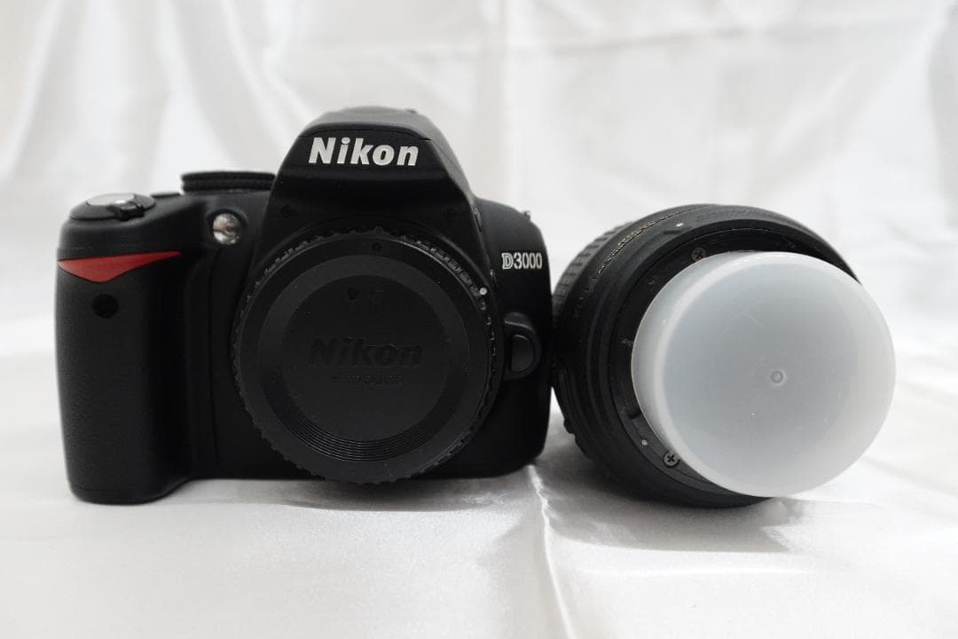 Nikon D3000 18-55VR Kit　動作確認済　ニコン　デジタル一眼