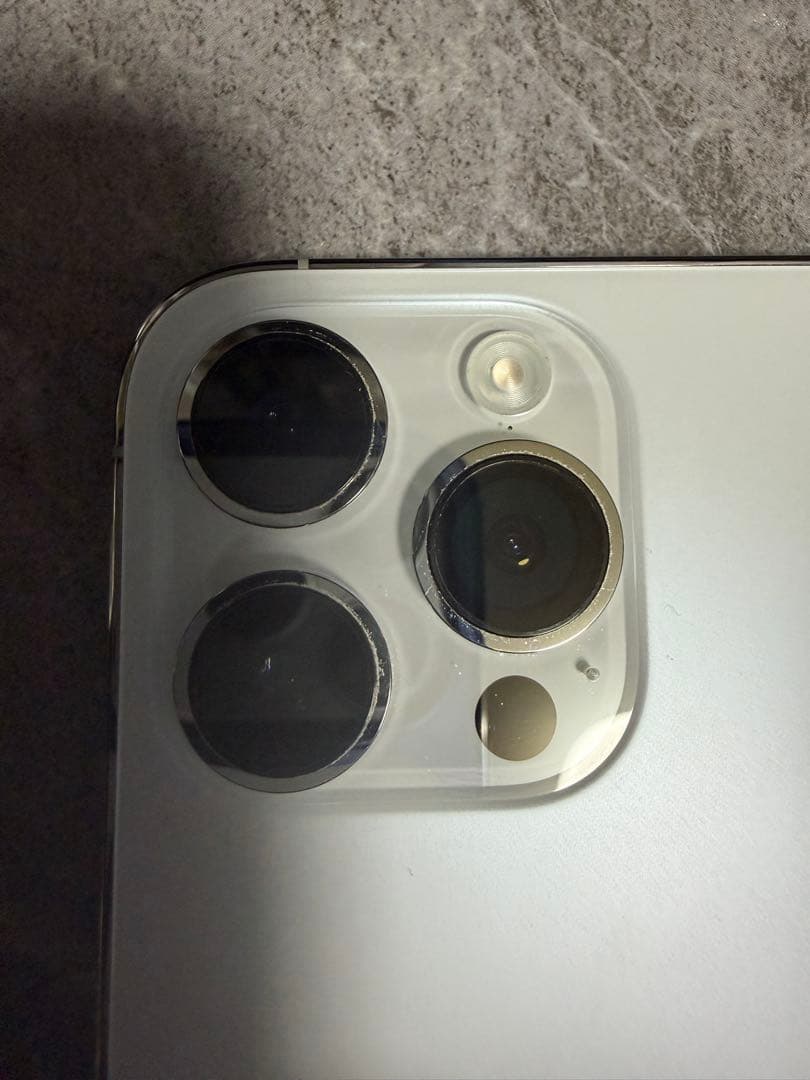 Apple iPhone 14 Pro Max 本体