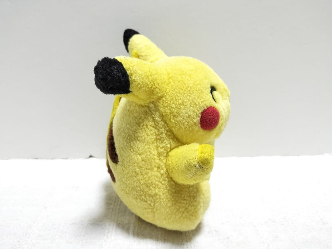 ピカチュウTOMY 初期　初代にっこり　バンザイ　ポケモン