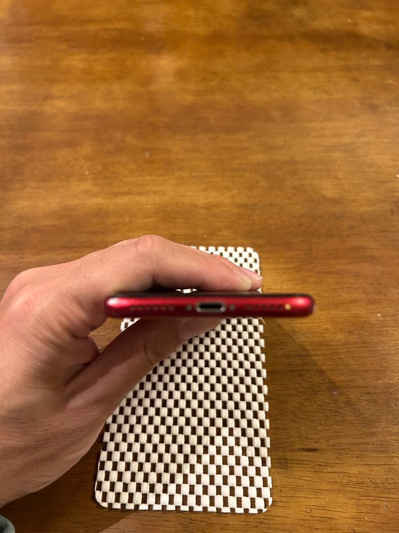 Apple iPhone SE（第2世代） MHGR3J/A