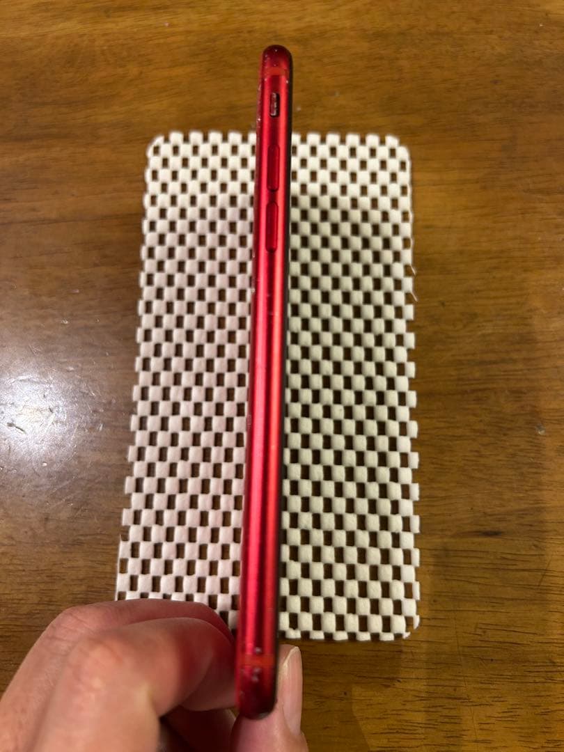 Apple iPhone SE（第2世代） MHGR3J/A