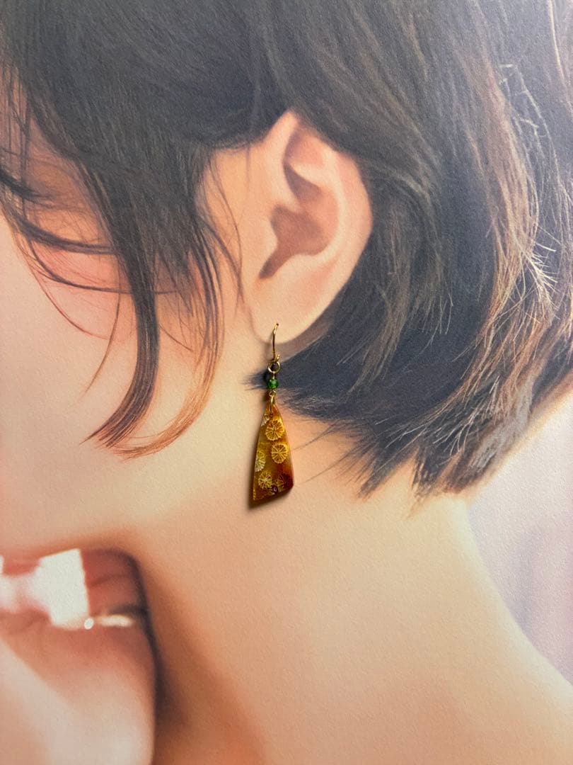 skygray　14kgf 紅葉のようなフォッシルコーラル ピアス
