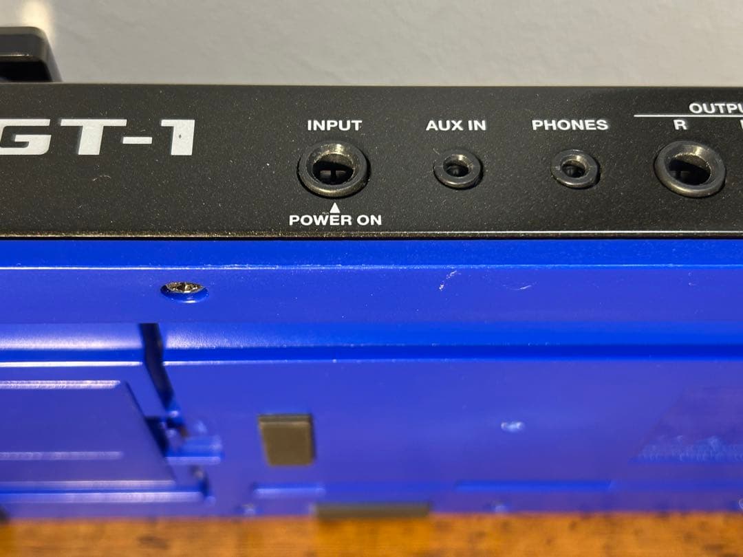 【完動品・美品】BOSS GT-1 マルチエフェクター