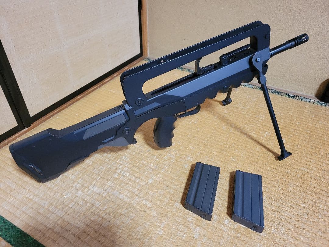 東京マルイ ファマス FA-MAS 5.56 F-1