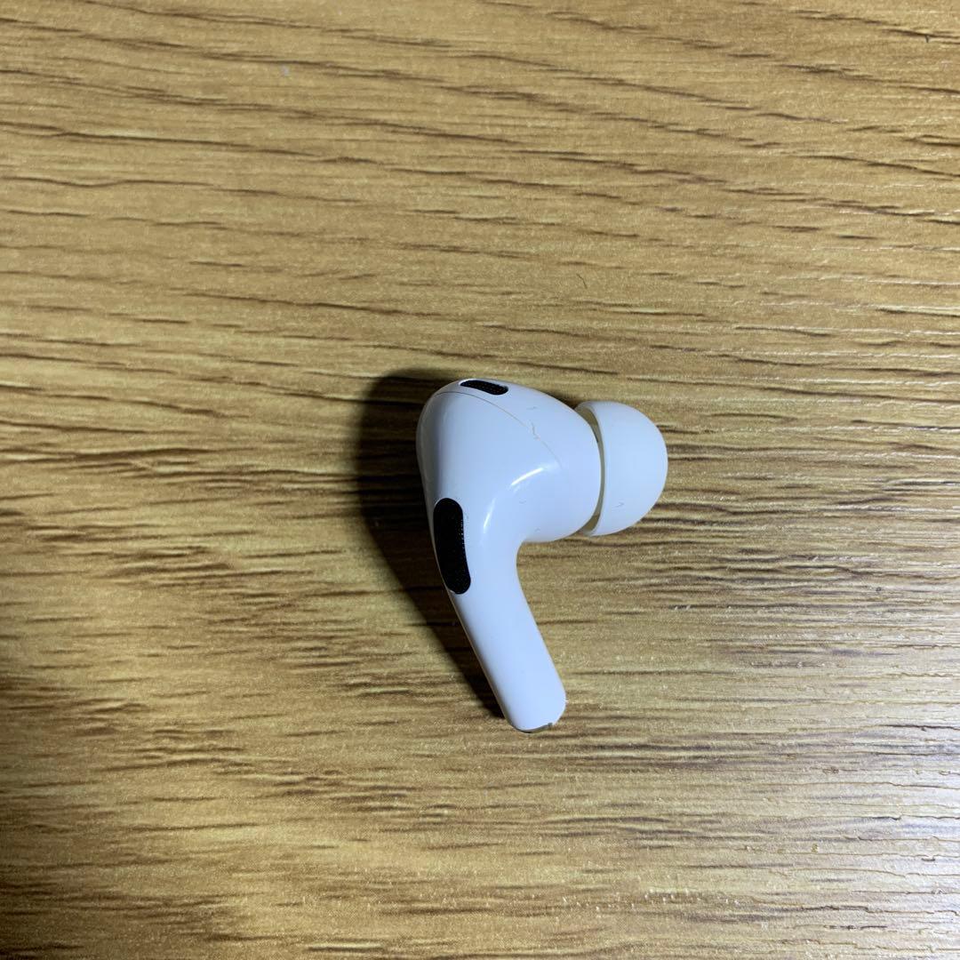 Apple AirPods Pro 第二世代　lightning 右耳　右側