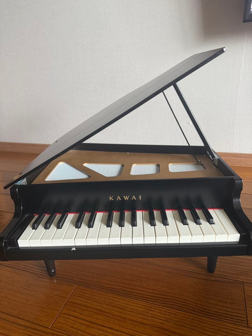カワイ　グランドピアノ（専用カバー付き）　ブラック　32鍵　KAWAI
