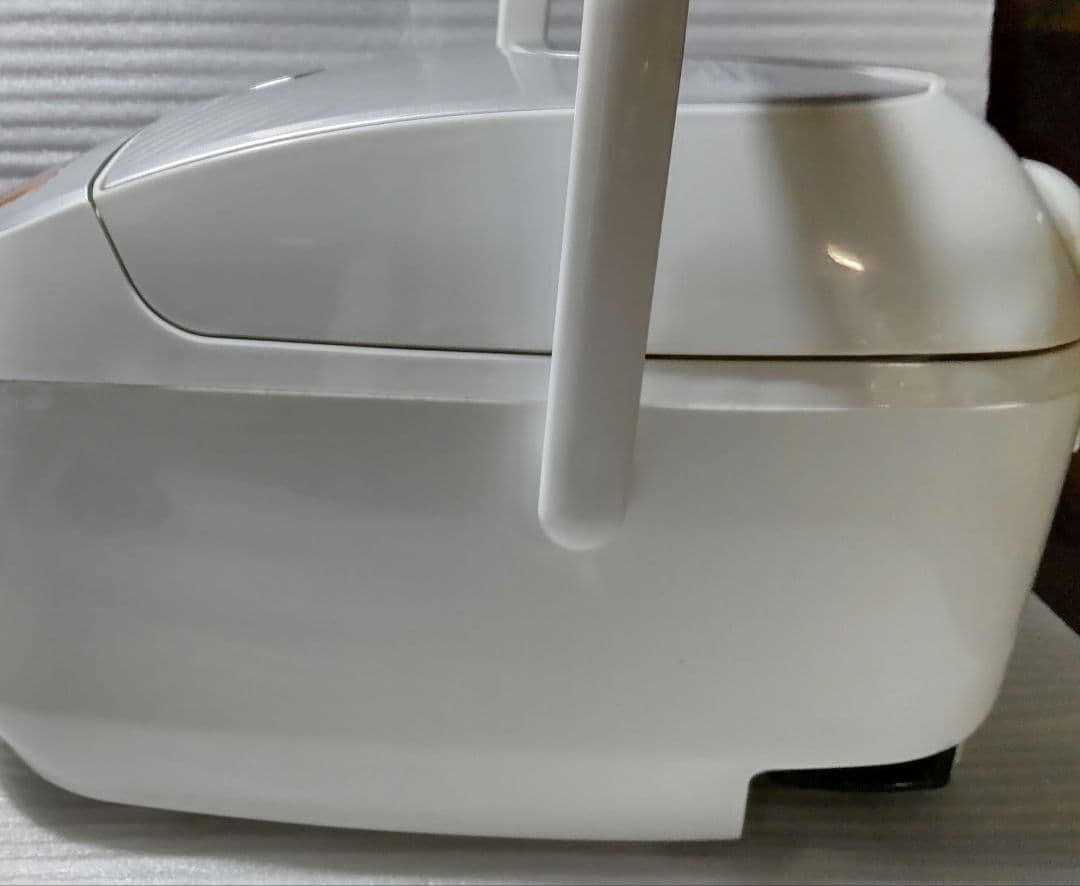ZOJIRUSHI 象印 極め炊き マイコン炊飯ジャー 黒厚釜 5.5合