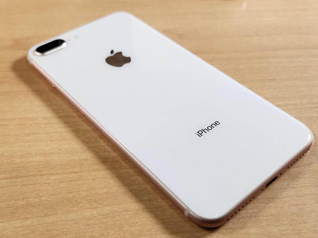 スマートフォン本体 040700F iPhone 8 Plus A1898 64GB