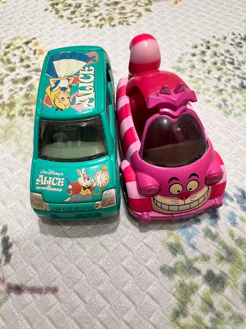 ✴︎ディズニートミカ✴︎チシャ猫✴︎アリス✴︎馬車✴︎4個セット✴︎