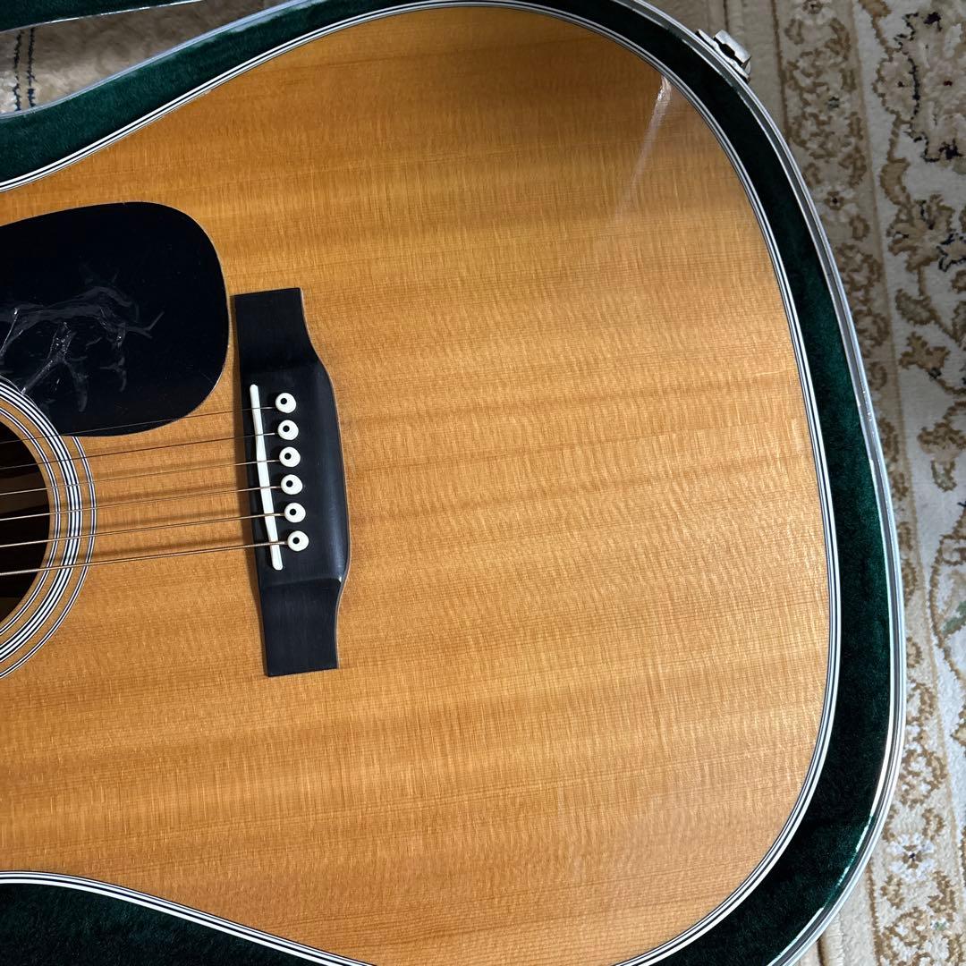Martin D-35アコースティックギター ハードケース付き