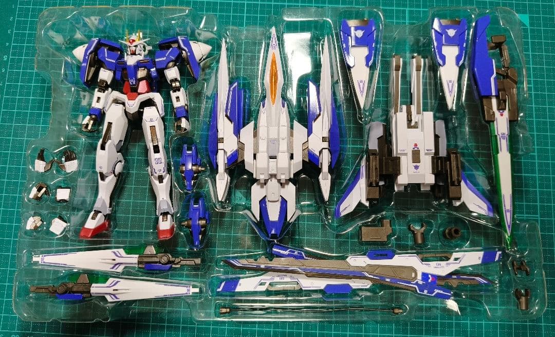L ROBOT魂 ダブルオーザンライザー セブンソード+GNソードⅡ