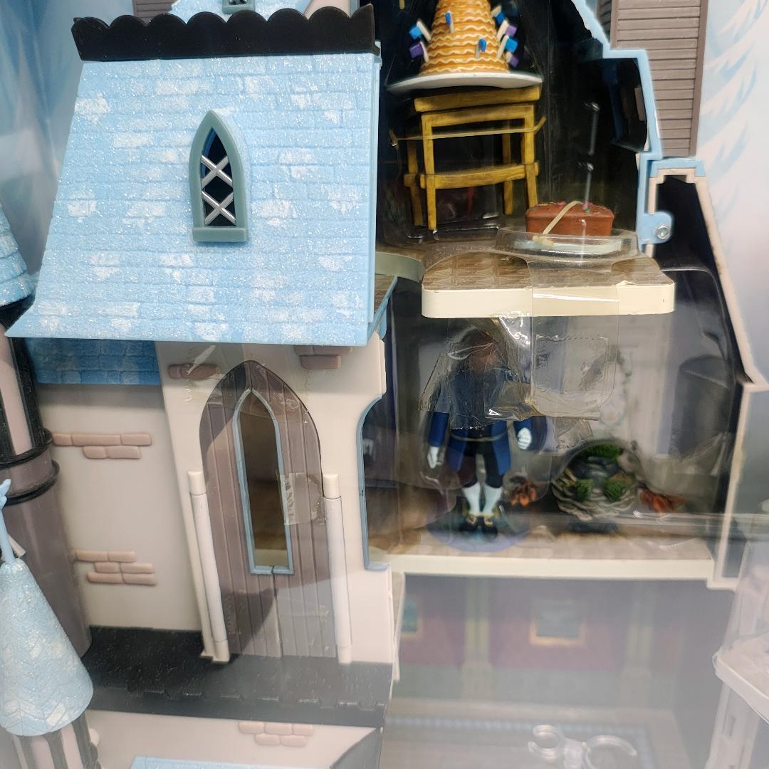 ☆未使用品☆Disney正規品　アナと雪の女王 「家族の思い出」アレンデール城
