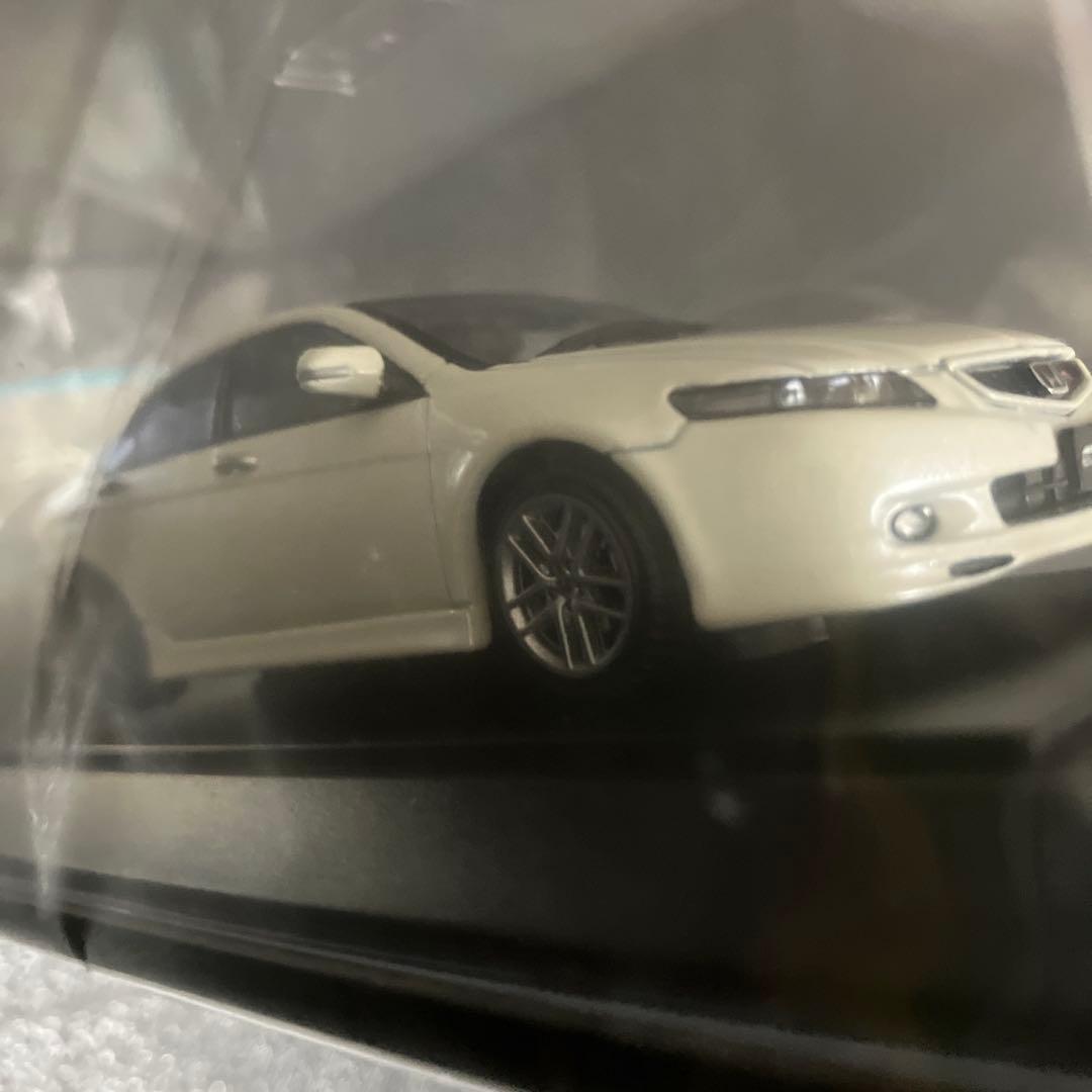 1/43 ホンダ　アコード　ユーロR　ミニカー　プレミアムホワイトパール