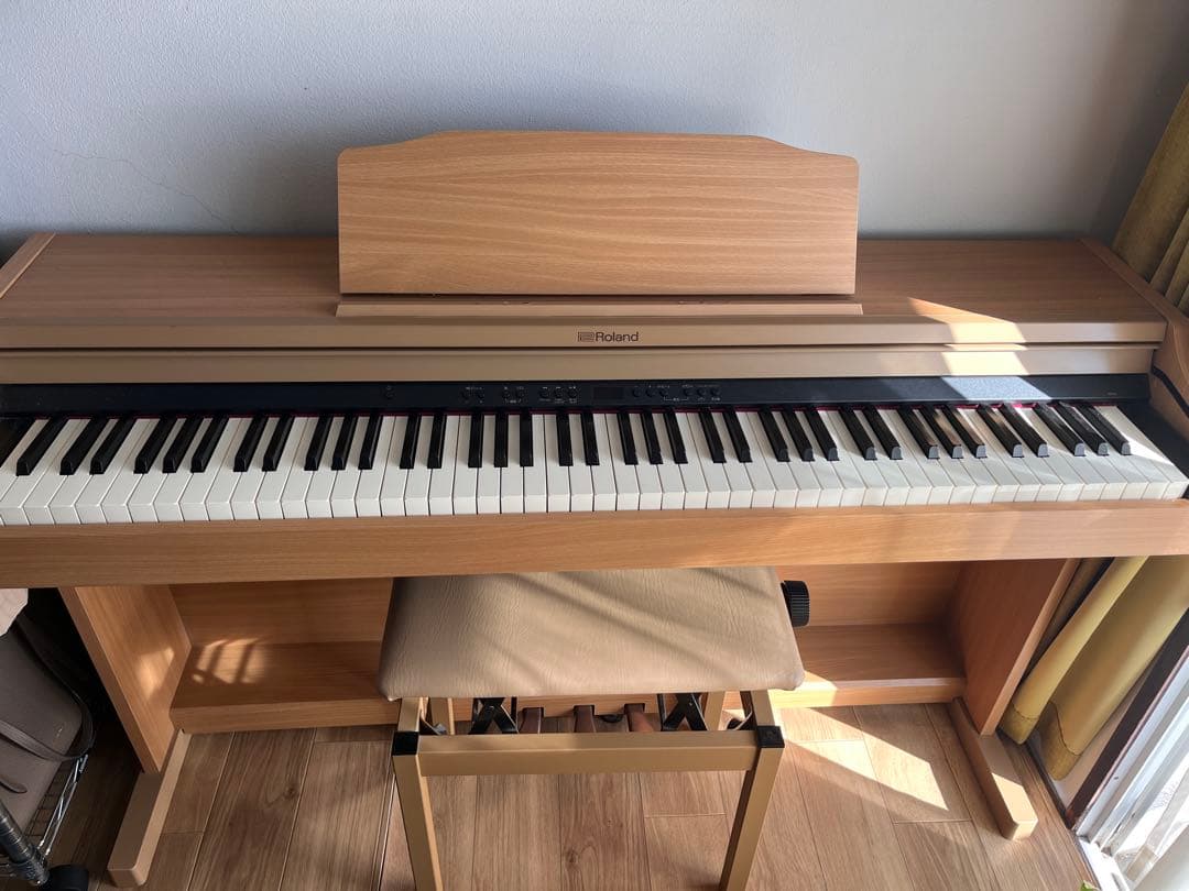 Roland デジタルピアノ RP501R/椅子なし