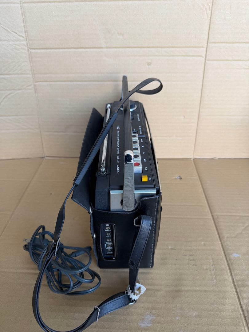 SONY CF-1900 カセットラジオ