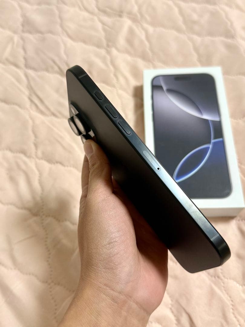 こ*ろ様 iPhone 16Pro MAX 256GB ブラック ケース付き