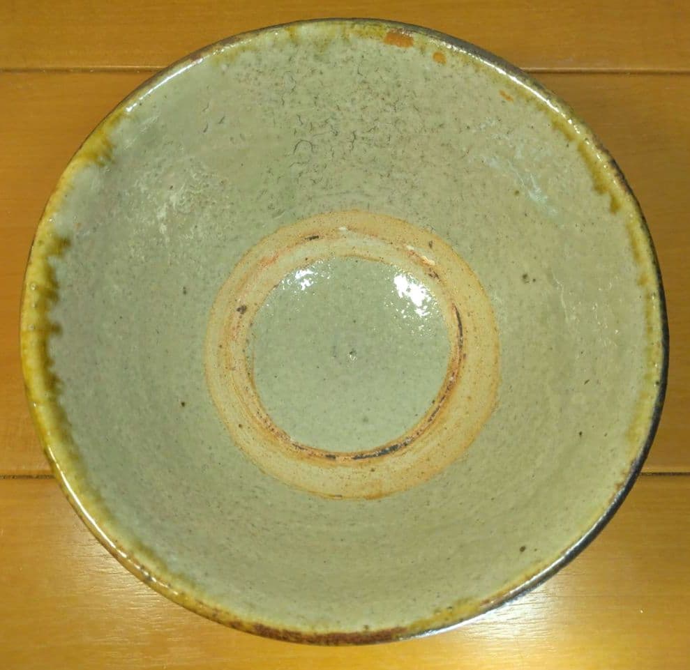上作 人間国宝 金城次郎 魚紋茶碗(外刷毛目,魚二匹) 栞 共箱 無傷 壷屋焼