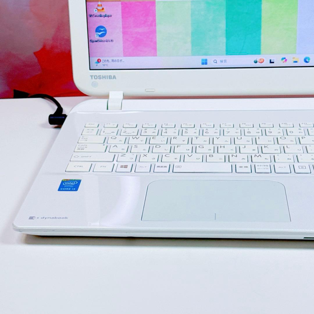 新品SSD✨ノートパソコン✨windows11✨カメラ✨オフィス✨薄型✨美品✨